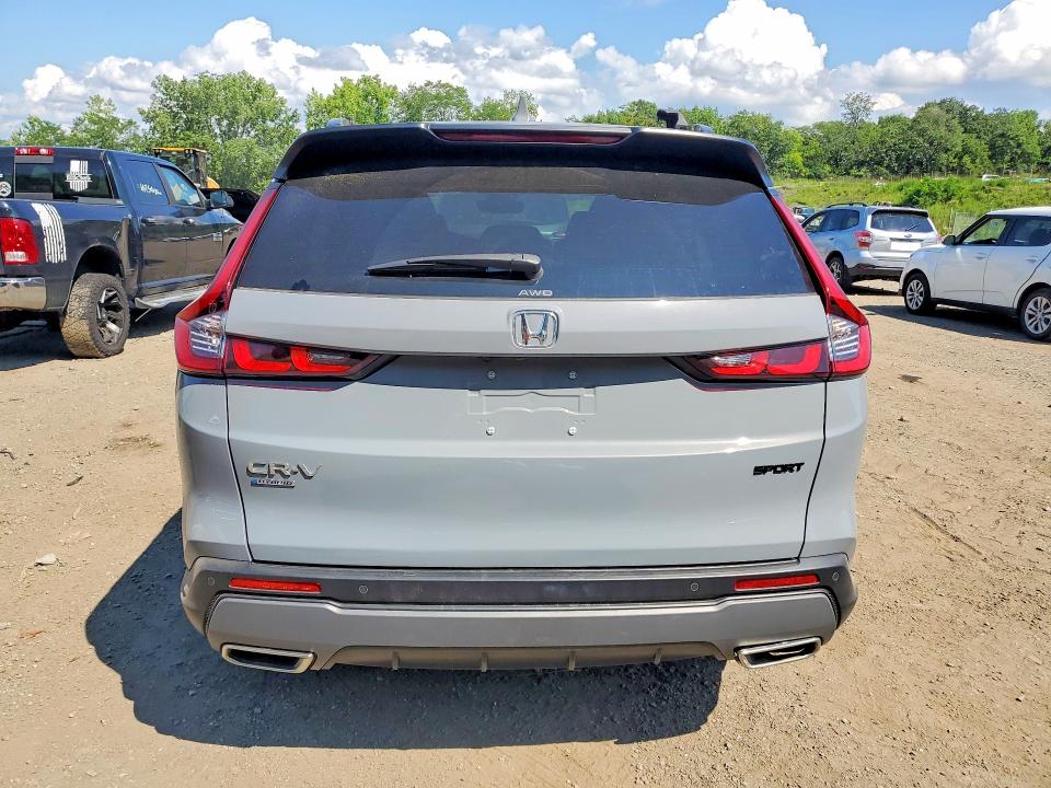 Photo 6 from auction – 2024 HONDA CR-V with VIN 7FARS6H87RE006136