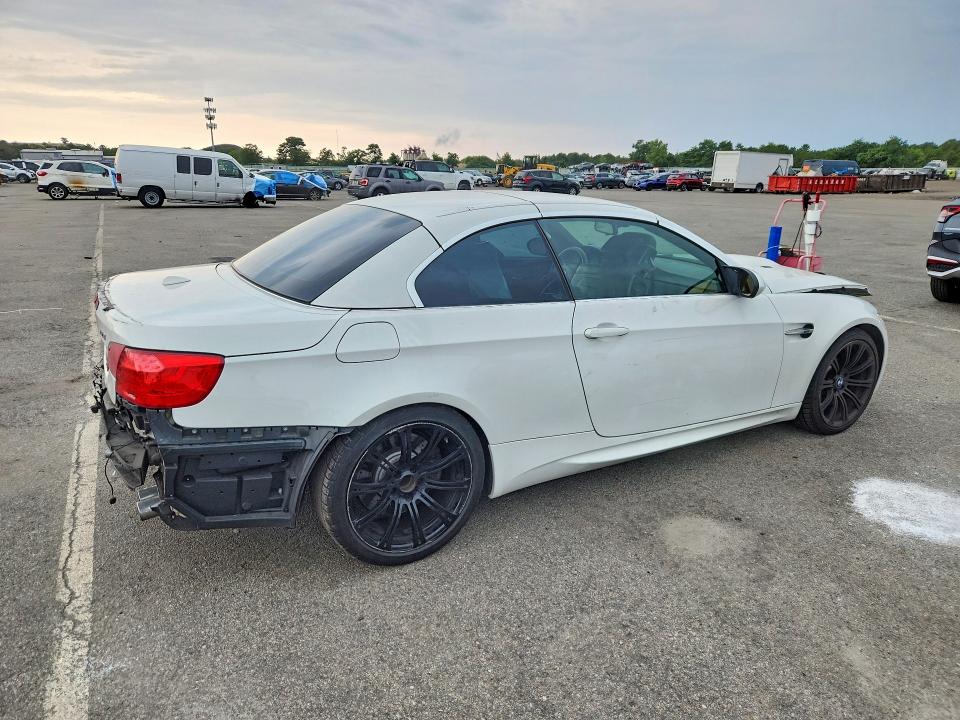 صورة رقم 3 من المزاد - 2013 BMW M3 مع VIN WBSDX9C57DE785918