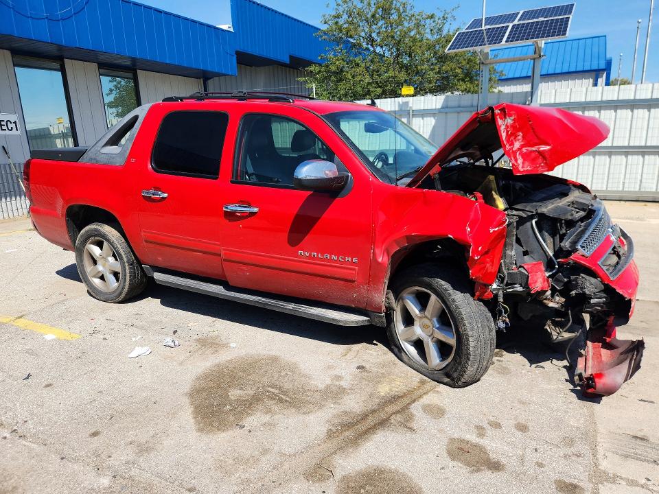 Zdjęcie 4 z aukcji – 2011 CHEVROLET AVALANCHE z VIN 3GNTKFE33BG132639