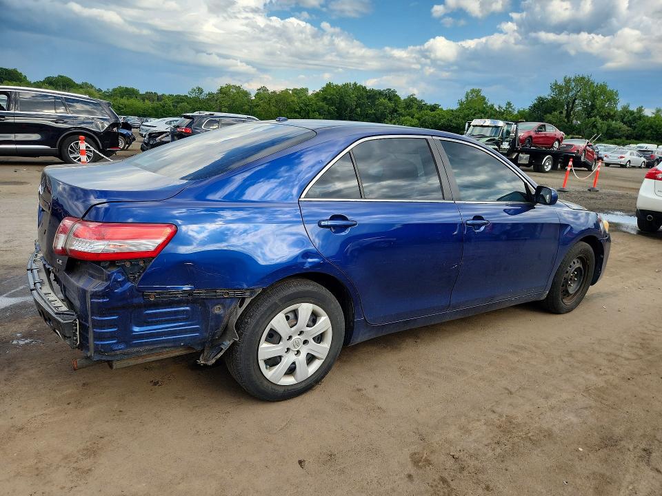 Photo 3 from auction – 2010 TOYOTA CAMRY with VIN 4T1BF3EK2AU531371