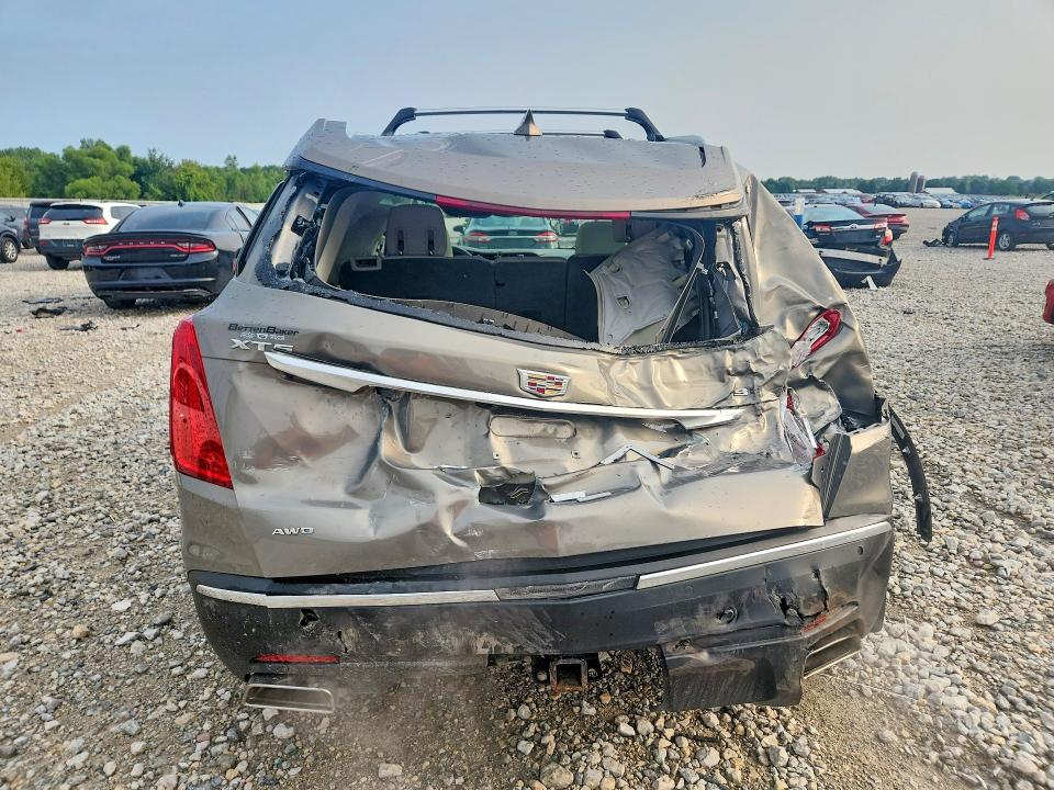 Photo 6 from auction – 2019 CADILLAC XT5 with VIN 1GYKNFRS5KZ119463