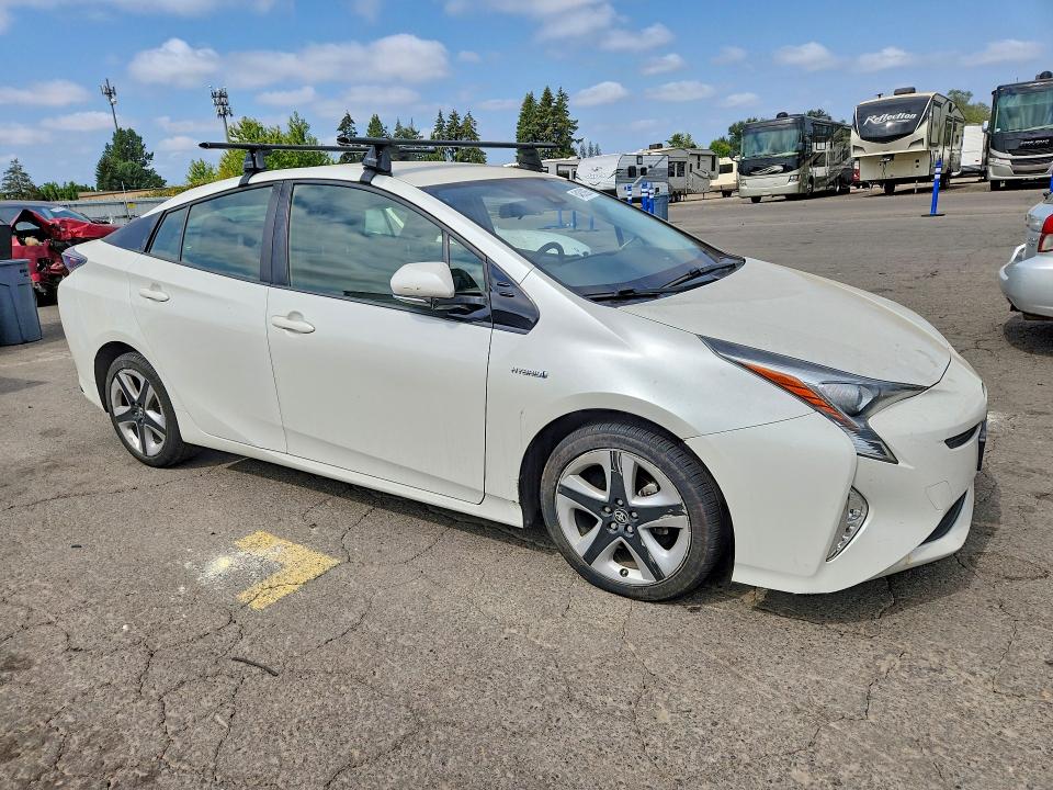 Photo 4 from auction – 2016 TOYOTA PRIUS with VIN JTDKARFU1G3515621