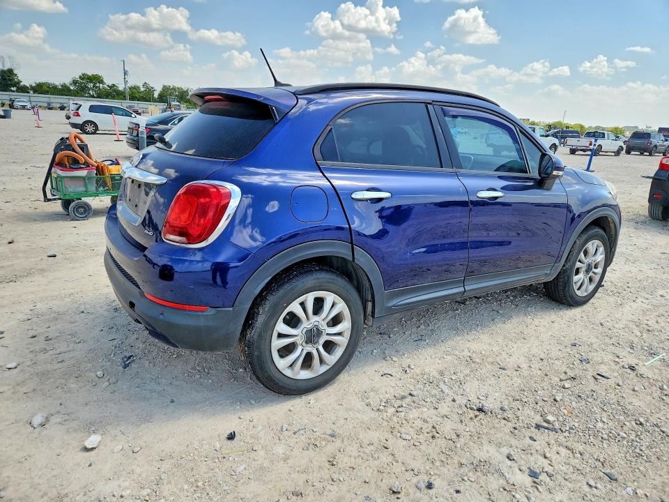 Photo 3 from auction – 2016 FIAT 500X with VIN ZFBCFYBT8GP342477