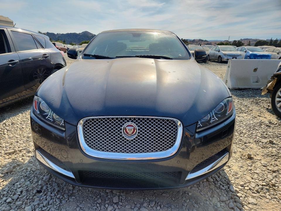 Photo 5 from auction – 2015 JAGUAR XF with VIN SAJWA0F76F8U80939