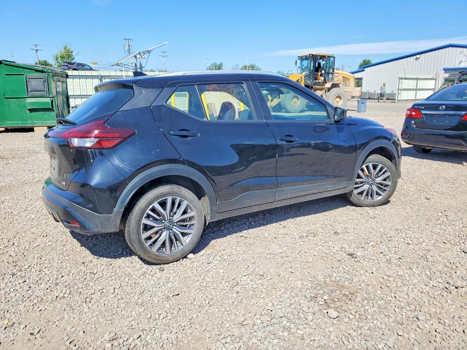 Photo 3 from auction – 2022 NISSAN KICKS with VIN 3N1CP5CV0NL522881