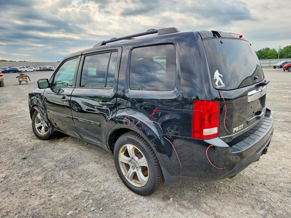 Photo 2 from auction – 2015 HONDA PILOT with VIN 5FNYF4H5XFB017231