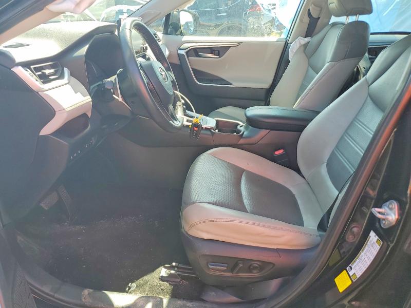 Photo 7 from auction – 2021 TOYOTA RAV4 with VIN 2T3Y1RFV5MC154066