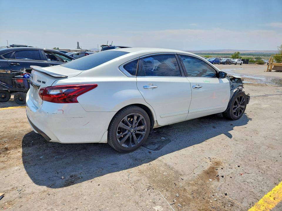 Photo 3 from auction – 2018 NISSAN ALTIMA with VIN 1N4AL3AP0JC258789