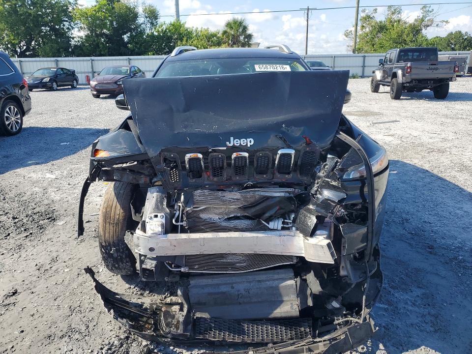 Photo 5 from auction – 2018 JEEP CHEROKEE with VIN 1C4PJLCB8JD595779