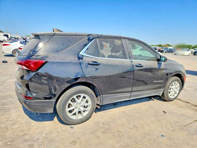 Photo 3 from auction – 2022 CHEVROLET EQUINOX with VIN 3GNAXKEV5NL123133