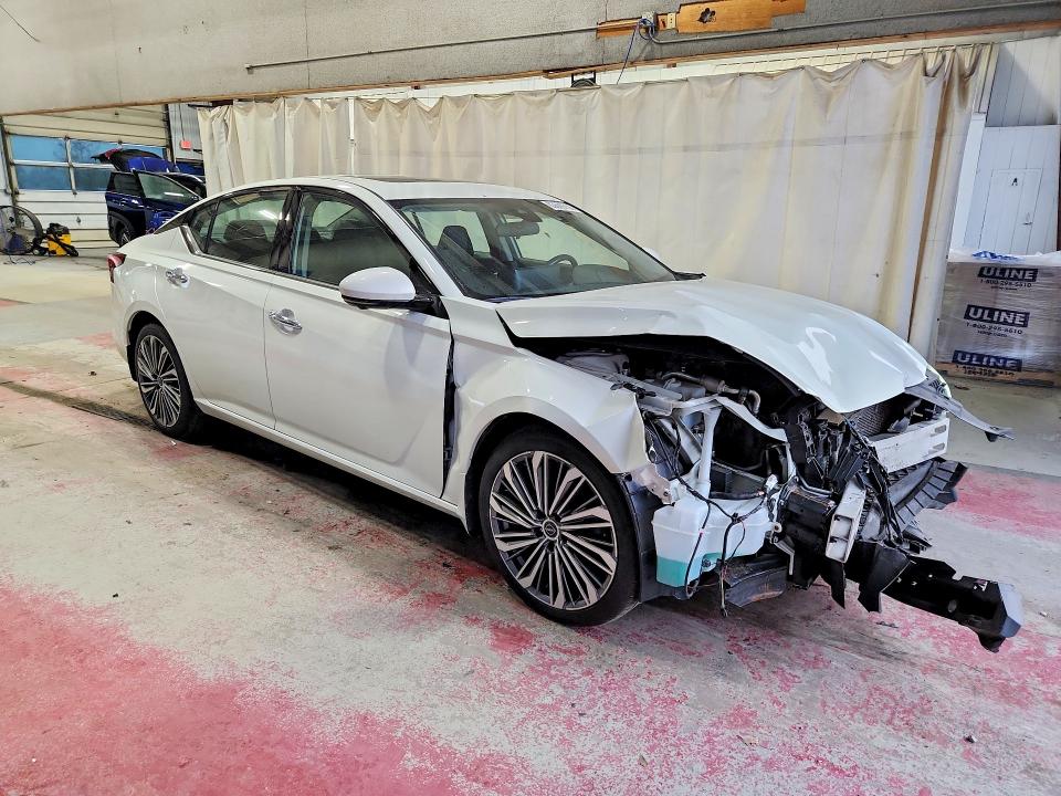 Photo 4 from auction – 2023 NISSAN ALTIMA with VIN 1N4BL4EV4PN356708