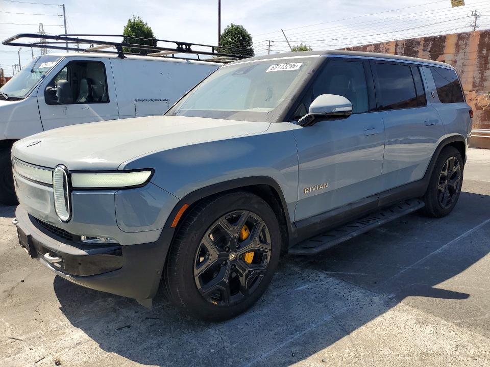 Photo 1 from auction – 2023 RIVIAN R1S with VIN 7PDSGABA8PN029509