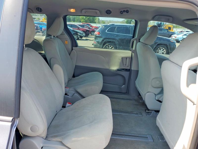 Photo 11 from auction – 2013 TOYOTA SIENNA with VIN 5TDZK3DC0DS305539