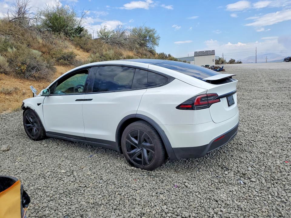 Photo 2 from auction – 2026 TESLA MODEL X with VIN 7SAXCDE54TF475502