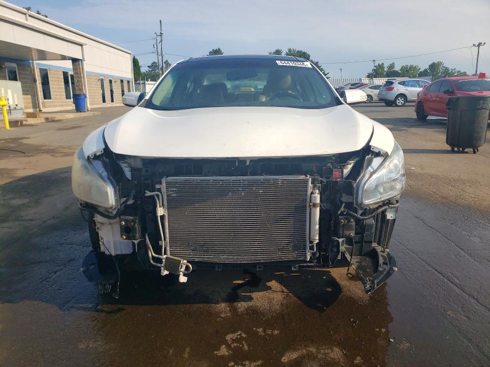 Photo 5 from auction – 2011 NISSAN MAXIMA with VIN 1N4AA5AP4BC860050
