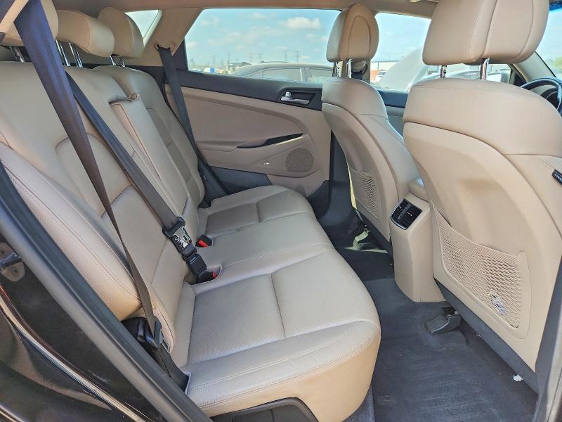 Photo 10 from auction – 2017 HYUNDAI TUCSON with VIN KM8J3CA27HU279430