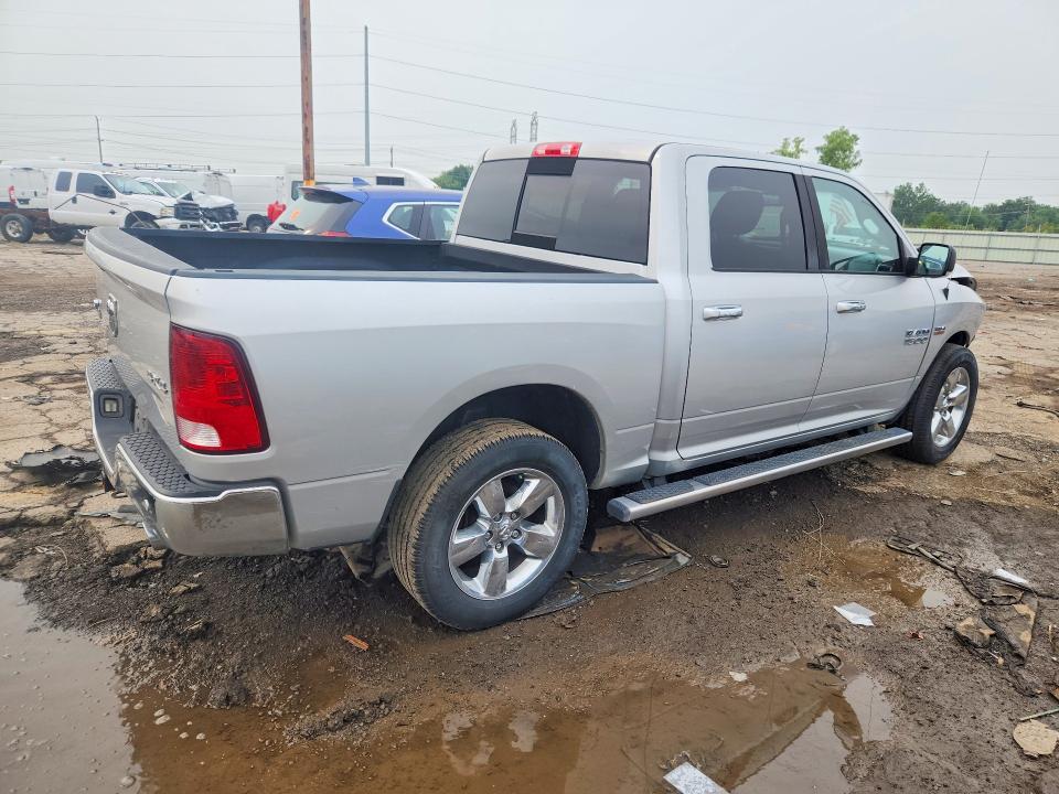 Photo 3 from auction – 2016 RAM 1500 with VIN 3C6RR7LT1GG388915