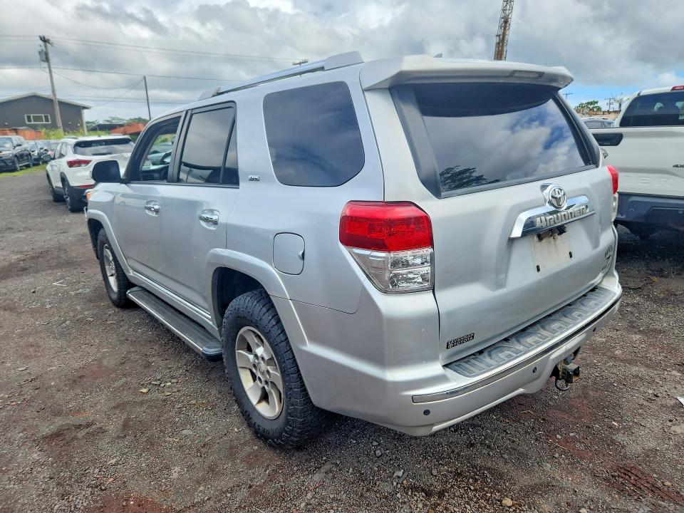 Photo 2 from auction – 2013 TOYOTA 4RUNNER with VIN JTEBU5JR4D5119522