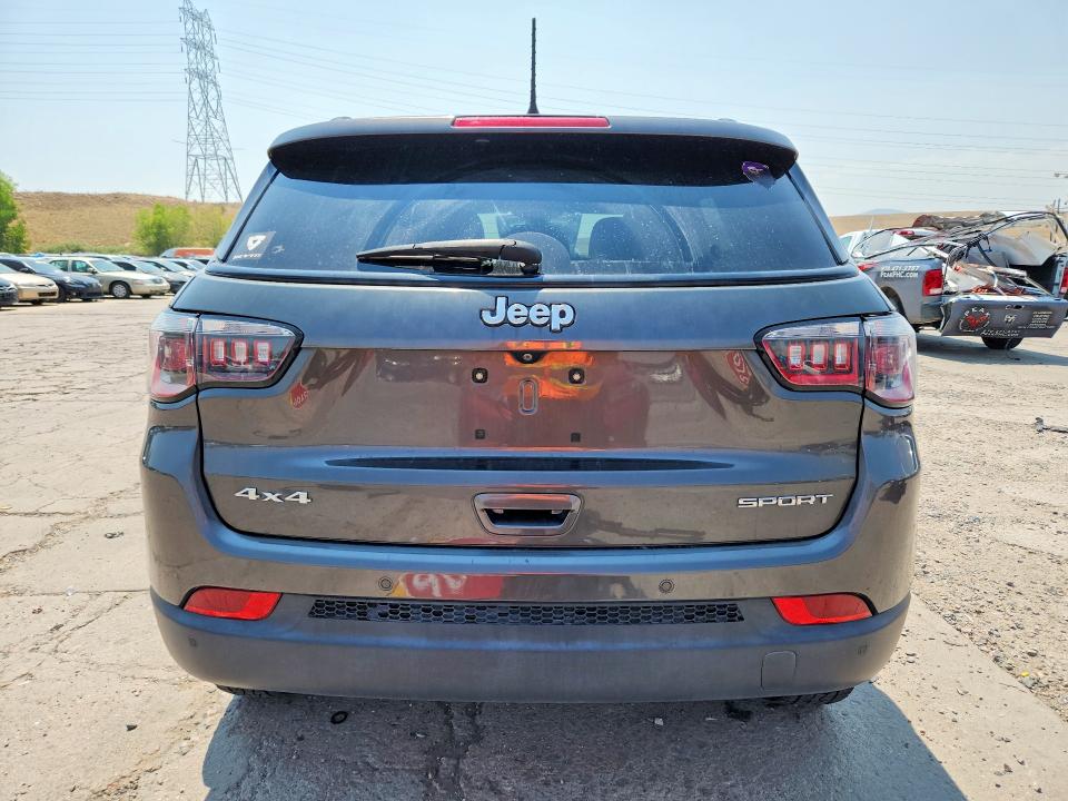 Photo 6 from auction – 2018 JEEP COMPASS with VIN 3C4NJDAB4JT270623