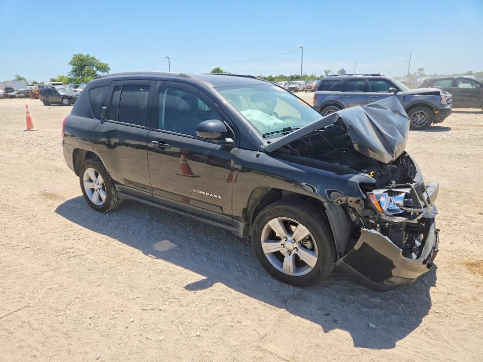 Photo 4 from auction – 2016 JEEP COMPASS with VIN 1C4NJDEB1GD782588