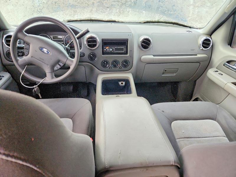 Photo 8 from auction – 2005 FORD EXPEDITION with VIN 1FMFU16515LA87674