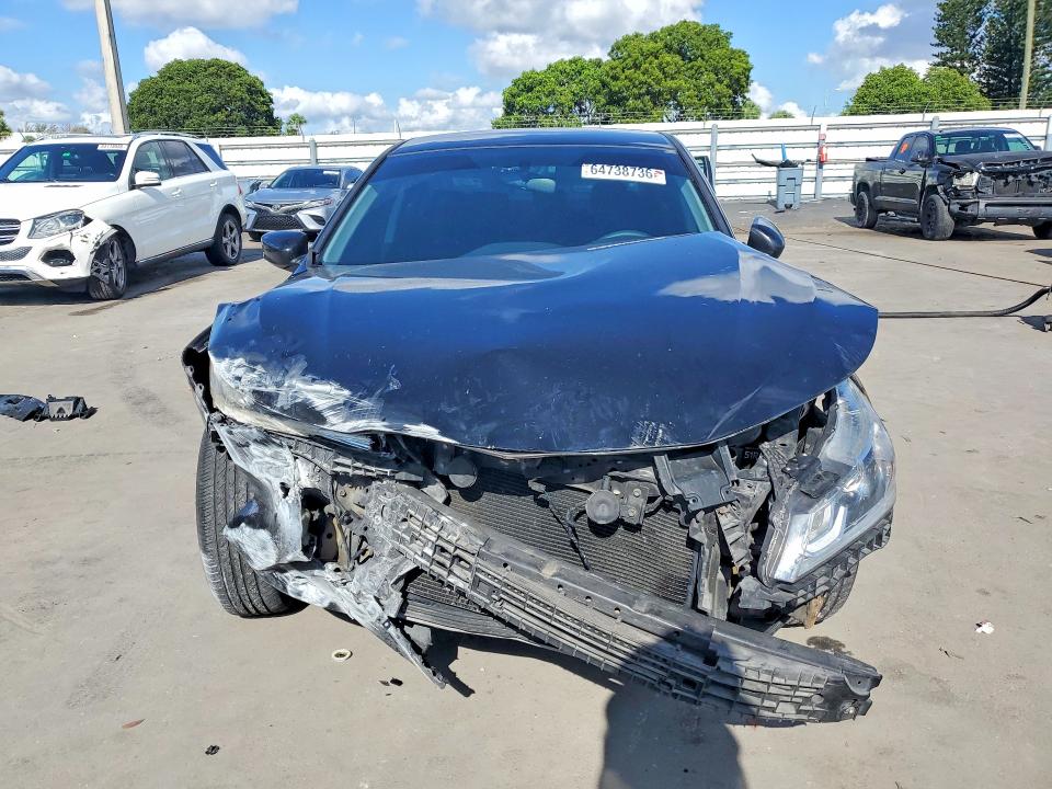 Photo 5 from auction – 2017 HONDA ACCORD with VIN 1HGCR2F37HA172758