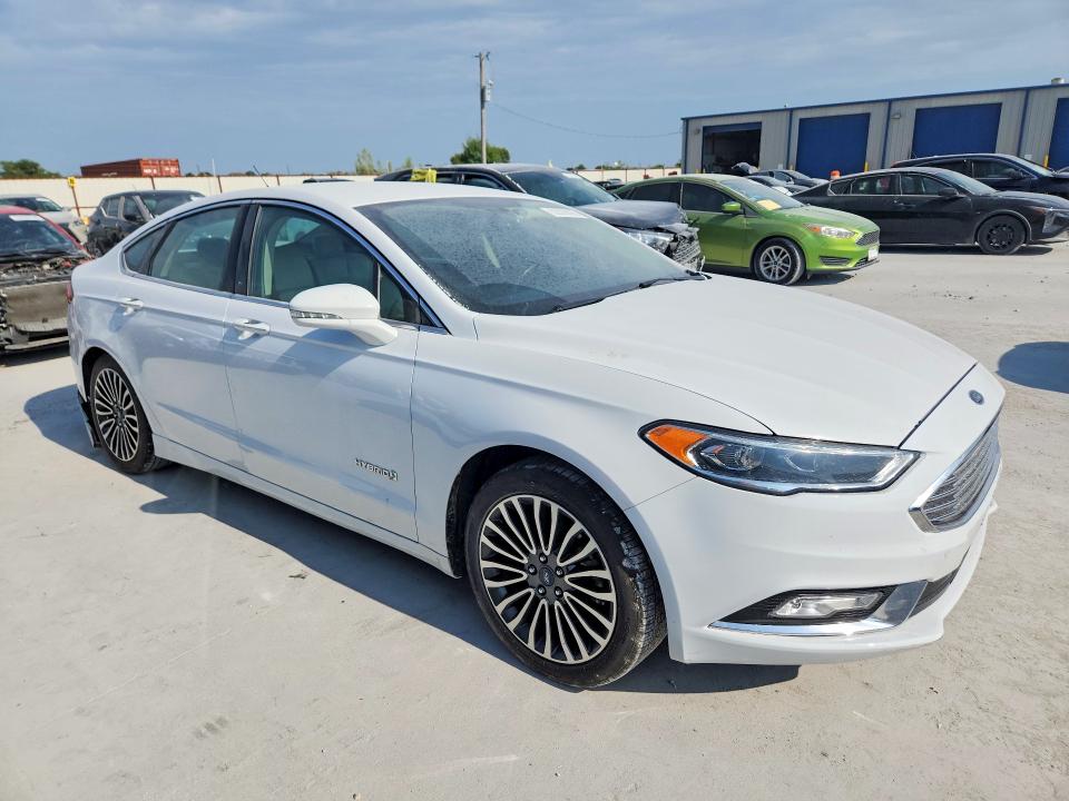 Photo 4 from auction – 2018 FORD FUSION with VIN 3FA6P0RU7JR147323