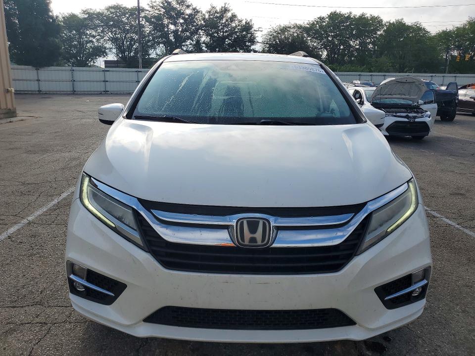 Photo 5 from auction – 2018 HONDA ODYSSEY with VIN 5FNRL6H93JB047644