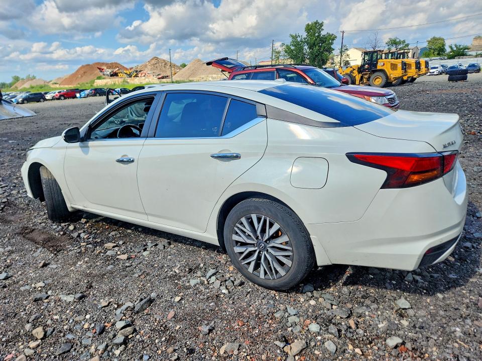 Photo 2 from auction – 2024 NISSAN ALTIMA with VIN 1N4BL4DW0RN311732