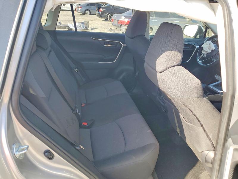 Photo 11 from auction – 2020 TOYOTA RAV4 with VIN JTMW1RFV7LJ018394