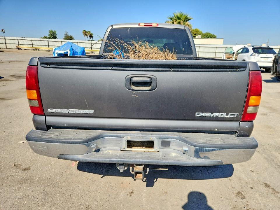 Photo 6 from auction – 2001 CHEVROLET SILVERADO with VIN 1GCEC19T01Z107420