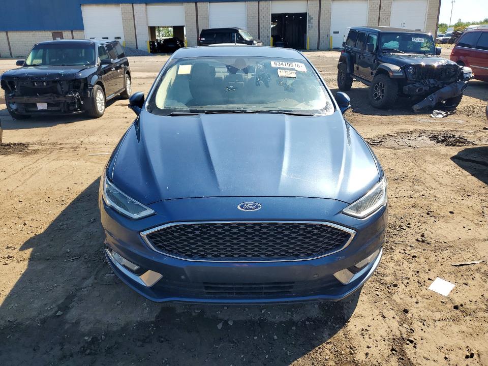 Photo 5 from auction – 2018 FORD FUSION with VIN 3FA6P0RU2JR223868