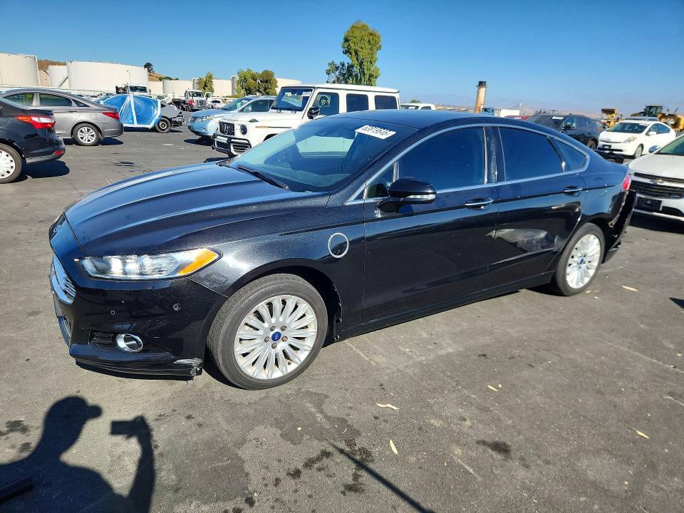 FORD FUSION 2013 with VIN 3FA6P0SU0DR332294 - Photo from auction