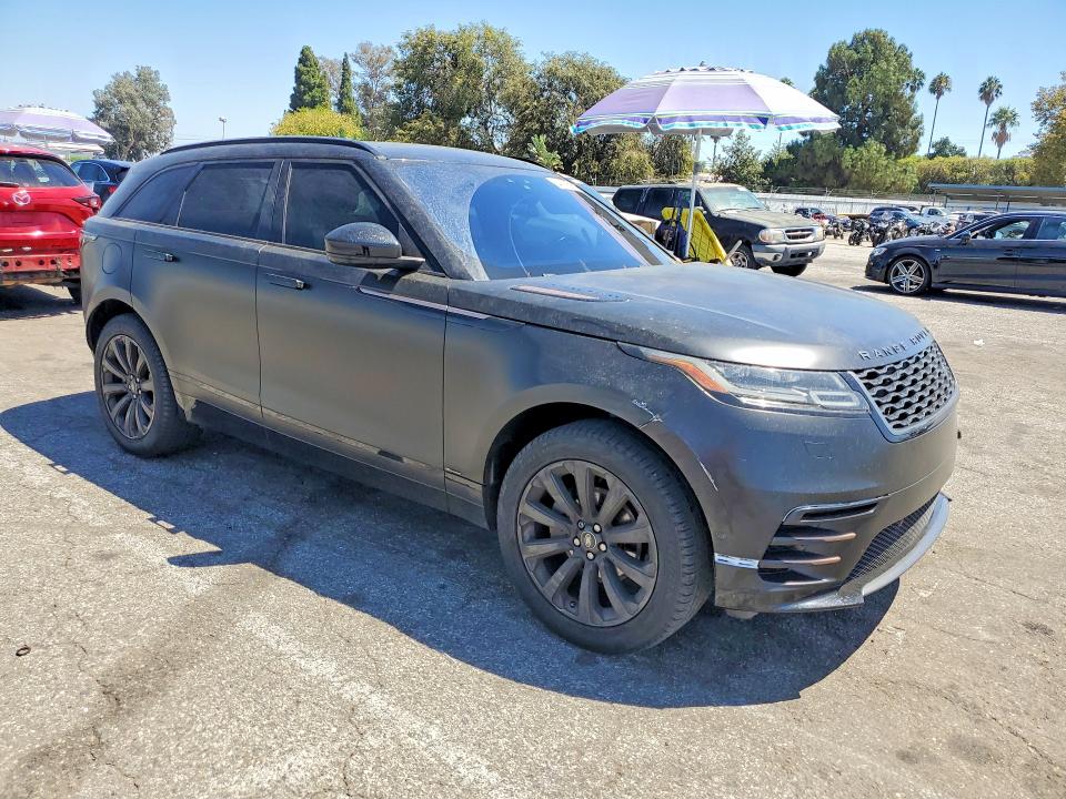 Photo 4 from auction – 2018 LAND ROVER RANGE ROVER VELAR with VIN SALYL2RX3JA738577