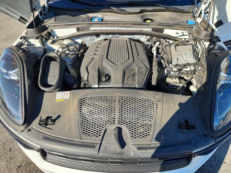 Photo 11 from auction – 2022 PORSCHE MACAN with VIN WP1AA2A57NLB11883