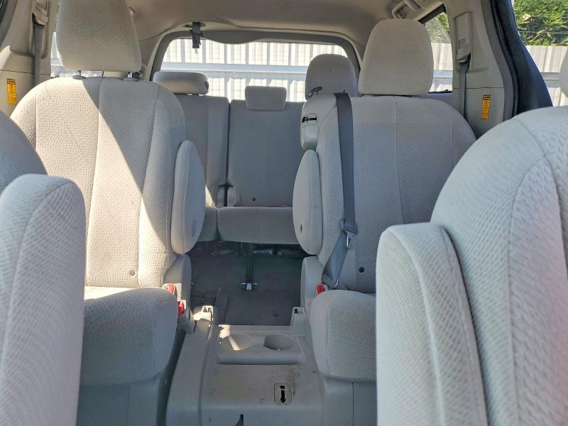 Photo 10 from auction – 2014 TOYOTA SIENNA with VIN 5TDKK3DC8ES496498