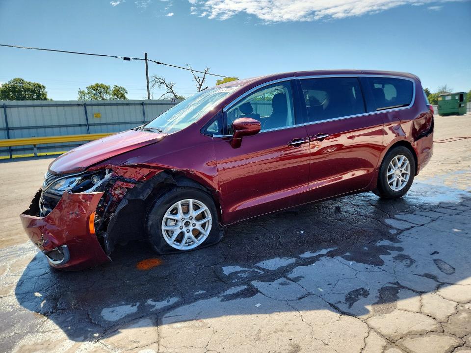 CHRYSLER PACIFICA 2020 with VIN 2C4RC1FG0LR123784 - Photo from auction