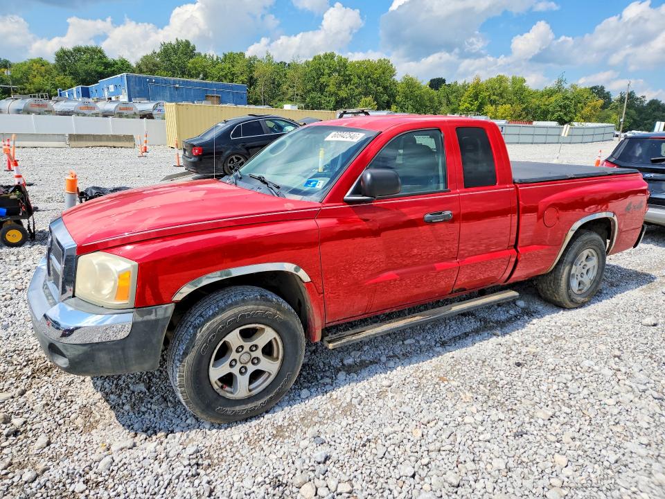 DODGE DAKOTA 2005 with VIN 1D7HW42N25S189317 - Photo from auction