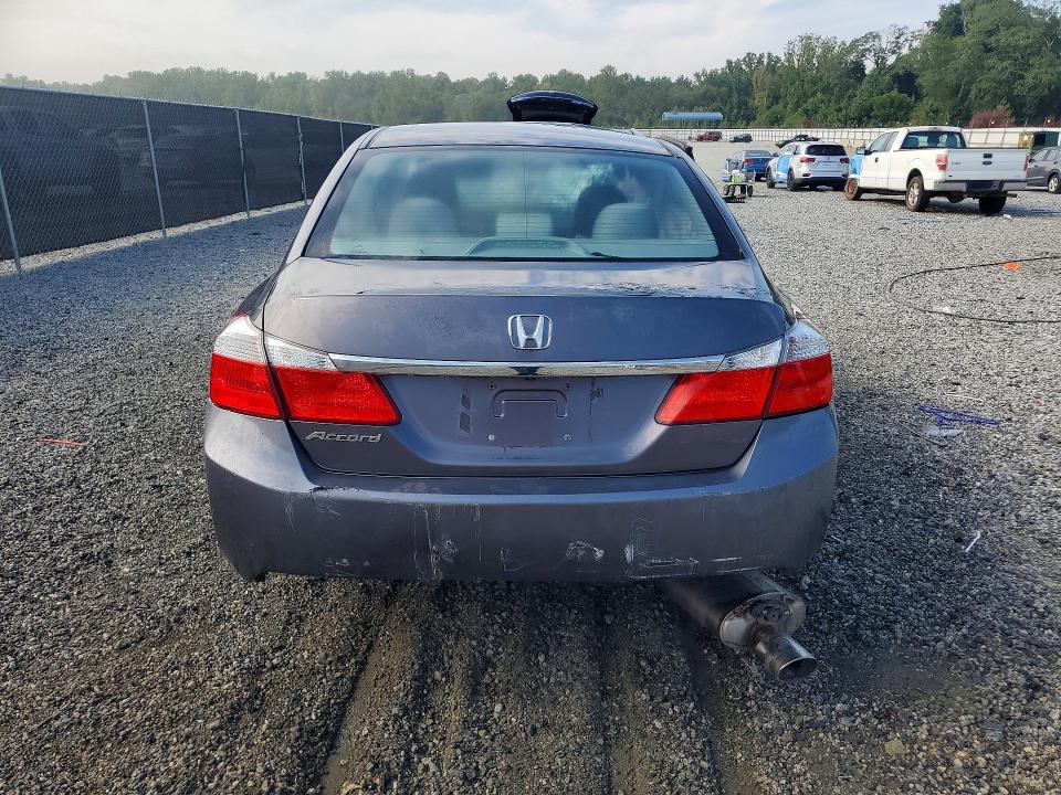 Photo 6 from auction – 2015 HONDA ACCORD with VIN 1HGCR2F31FA074967