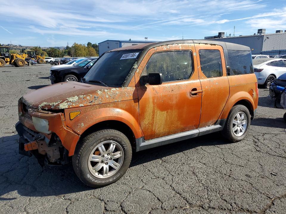 HONDA ELEMENT 2006 with VIN 5J6YH177X6L013344 - Photo from auction