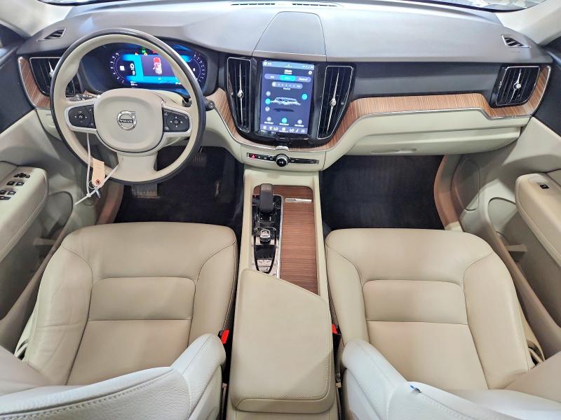 Снимка 8 от търг – 2022 VOLVO XC60 с VIN YV4L12RK1N1924584