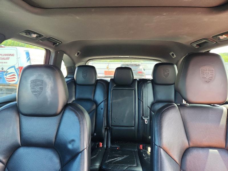 Photo 10 from auction – 2018 PORSCHE CAYENNE with VIN WP1AA2A21JKA06701