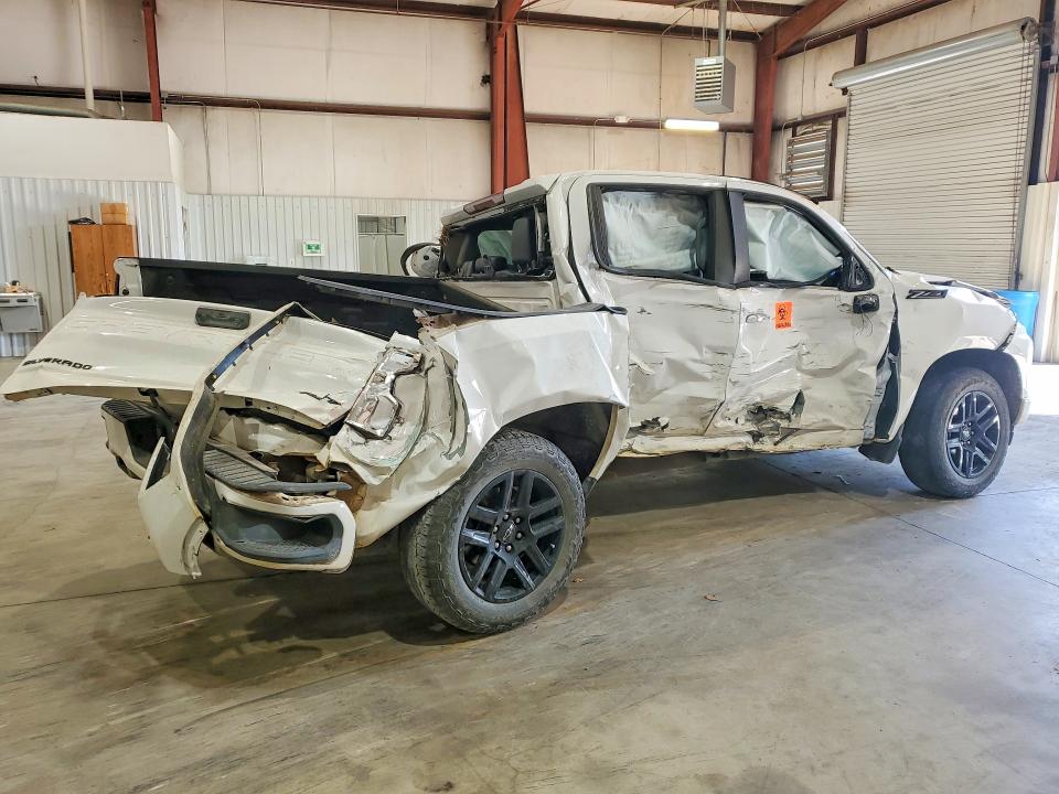Photo 3 from auction – 2023 CHEVROLET SILVERADO with VIN 2GCUDEED0P1155323