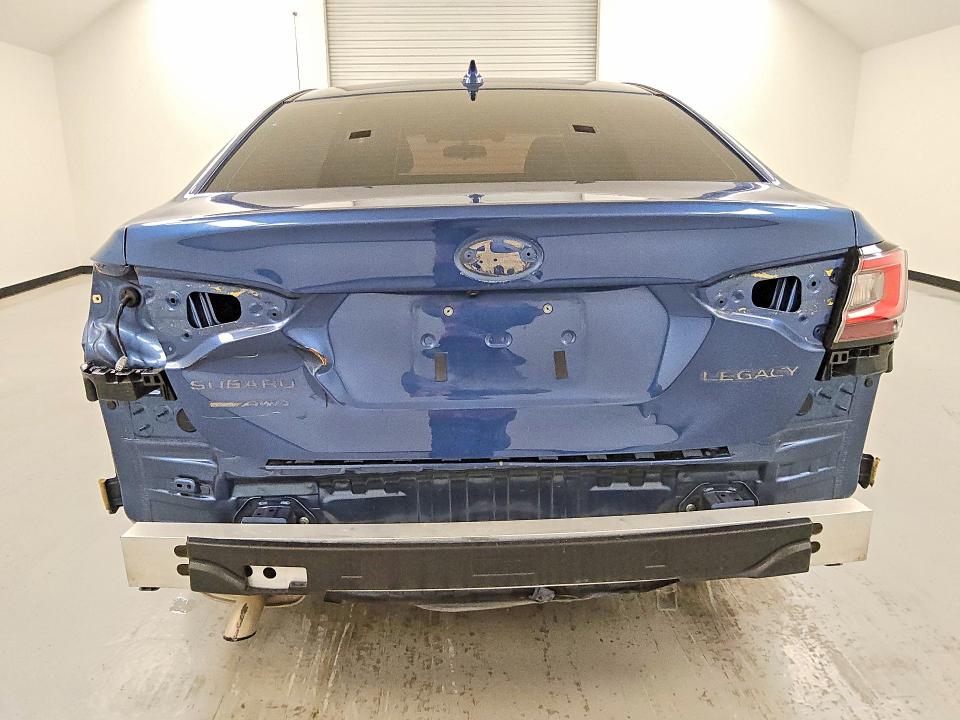 Photo 6 from auction – 2022 SUBARU LEGACY with VIN 4S3BWAB65N3009927