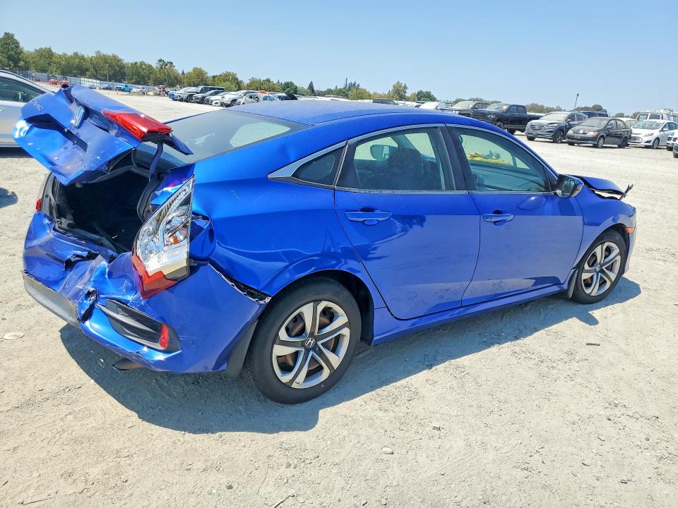 Photo 3 from auction – 2017 HONDA CIVIC with VIN 2HGFC2F59HH537104