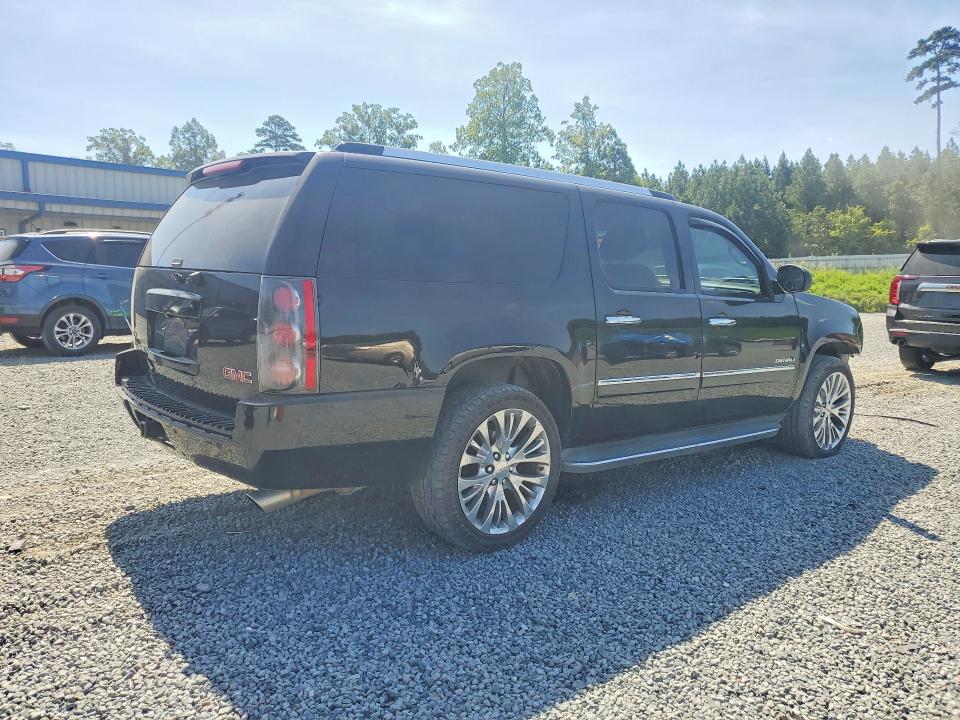 Photo 3 from auction – 2012 GMC YUKON XL with VIN 1GKS2MEF8CR216027