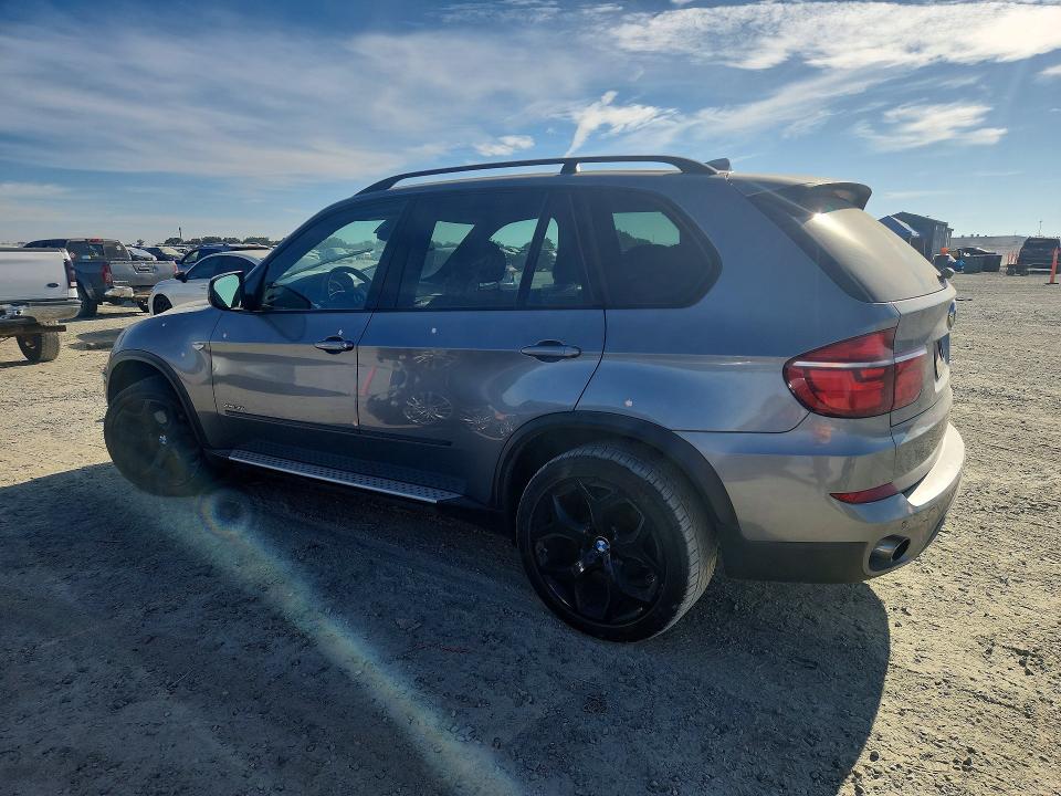 Photo 2 from auction – 2012 BMW X5 with VIN 5UXZV4C50CL747624