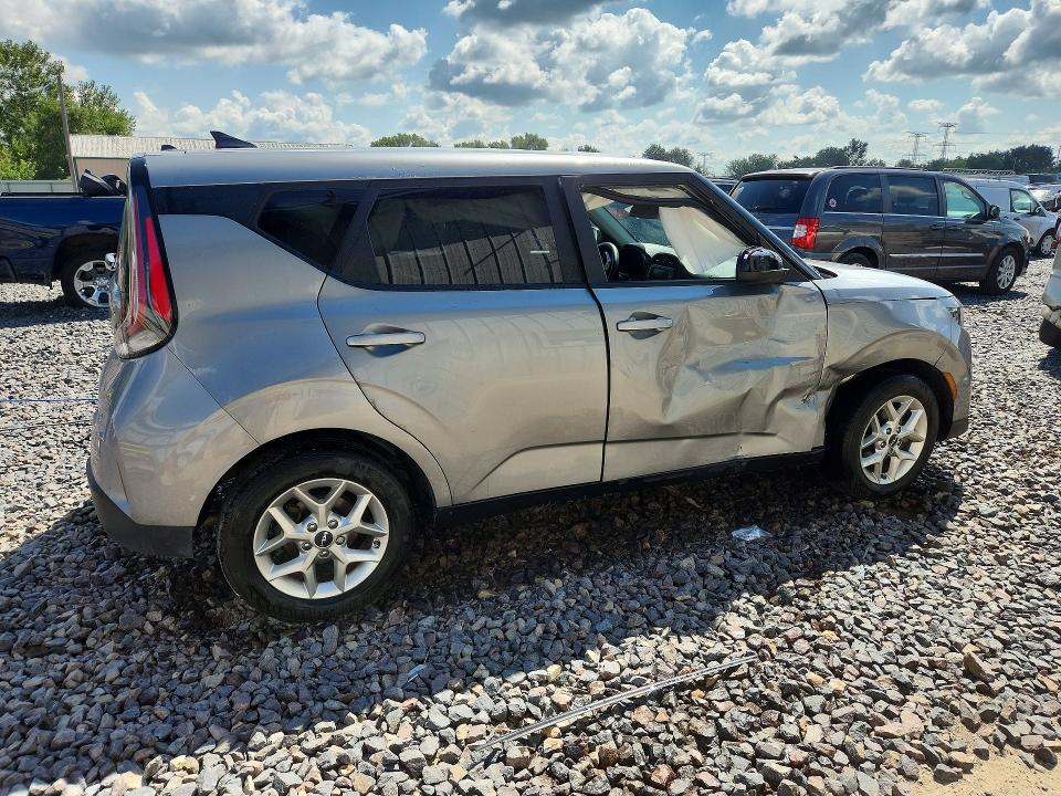 Снимка 3 от търг – 2023 KIA SOUL с VIN KNDJ23AU5P7856168