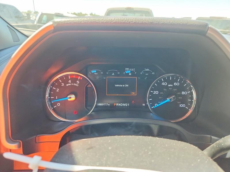 Photo 9 from auction – 2017 FORD F350 with VIN 1FT8W3BT0HEF29862