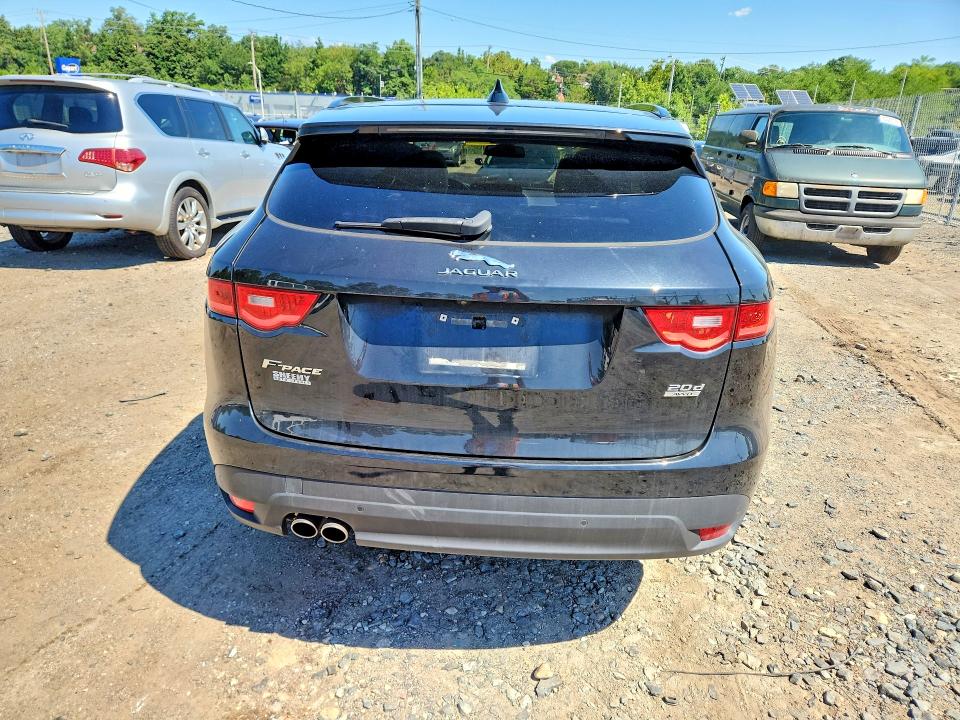 Photo 6 from auction – 2017 JAGUAR F-PACE with VIN SADCK2BNXHA493093